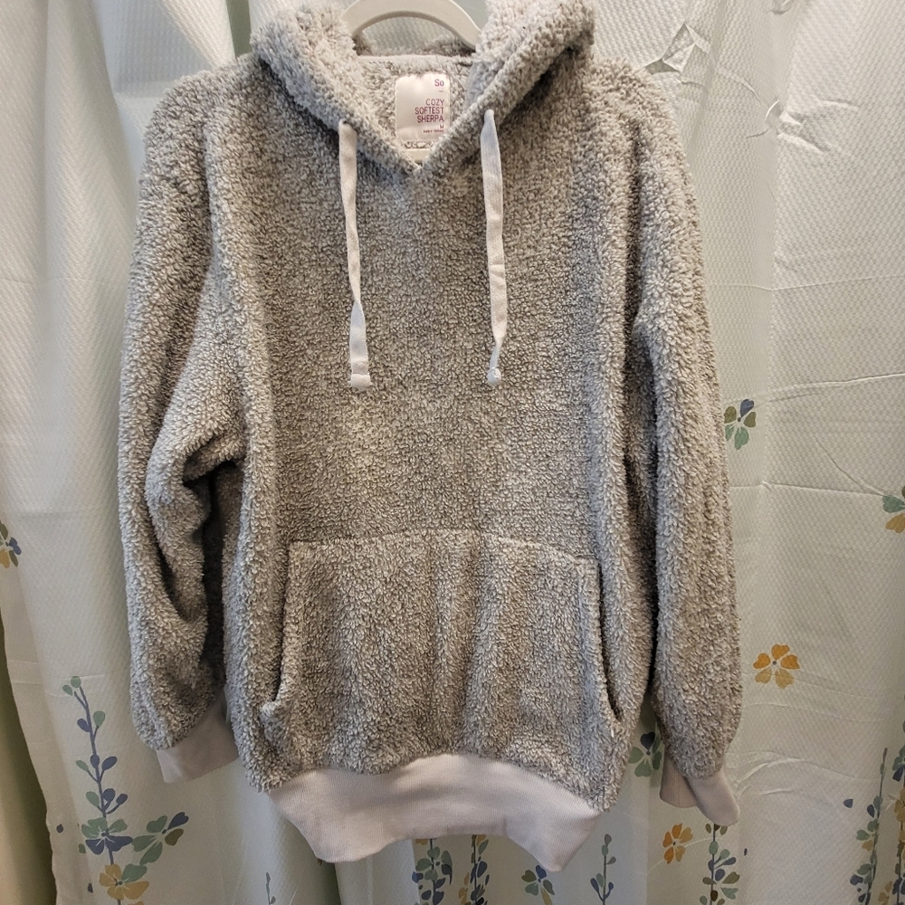 SO Cozy Softest Sherpa Pullover, size medium, tannish gray color - Picture 1 of 3